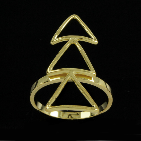 14K Yellow Gold Plt Triple Triangle Band Ring 6.5 - Picture 1 of 5